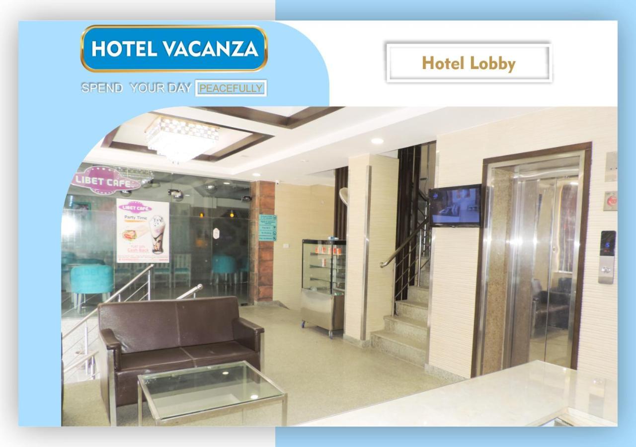 FabHotel Vacanza Noida Esterno foto