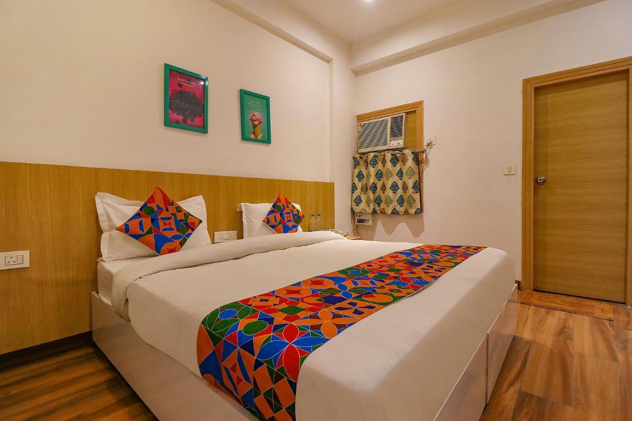 FabHotel Vacanza Noida Esterno foto