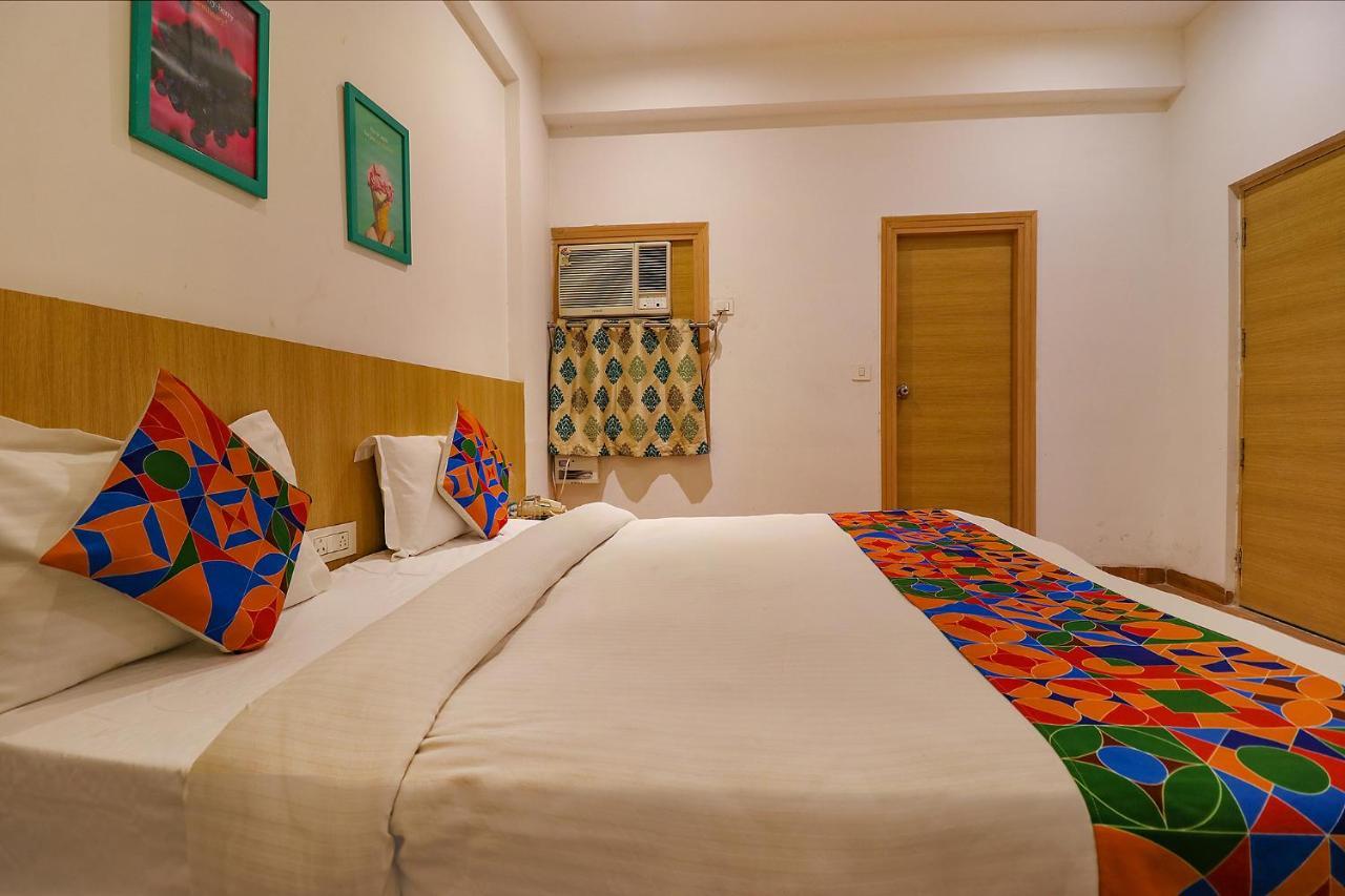 FabHotel Vacanza Noida Esterno foto